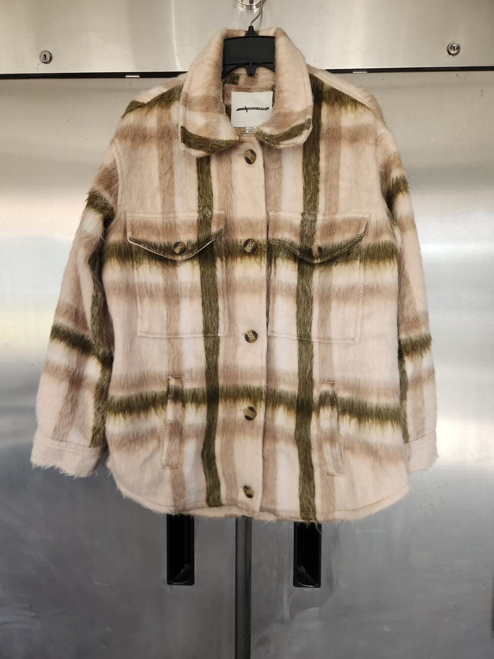 American Eagle Womens Plaid Shacket Small Fuzzy Brushed Shirt Jacket Cream Olive